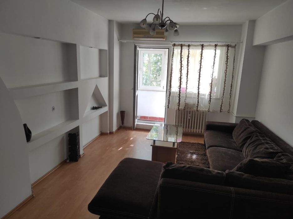Închiriere apartament 3 camere Titan, București