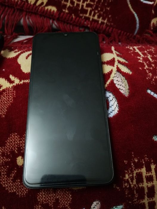 Продам сот телефон редми 13 с 256 гб