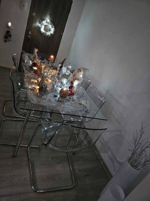 Masa dining Mobexpert din sticla+6 scaune Ikea Tobias