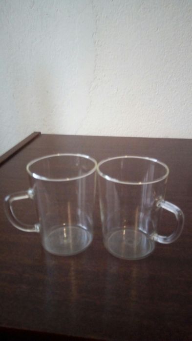 Стъклено плато ,стъклени фруктиери и други