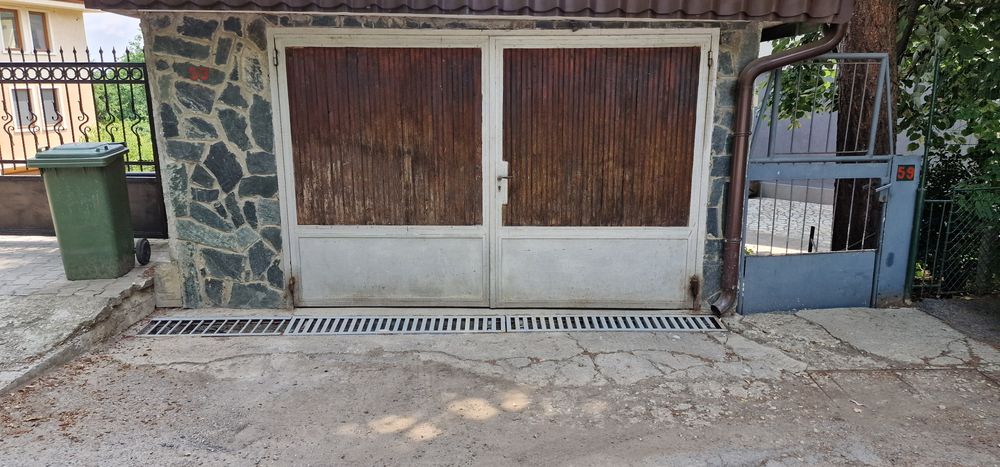 Гаражна врата без рамка