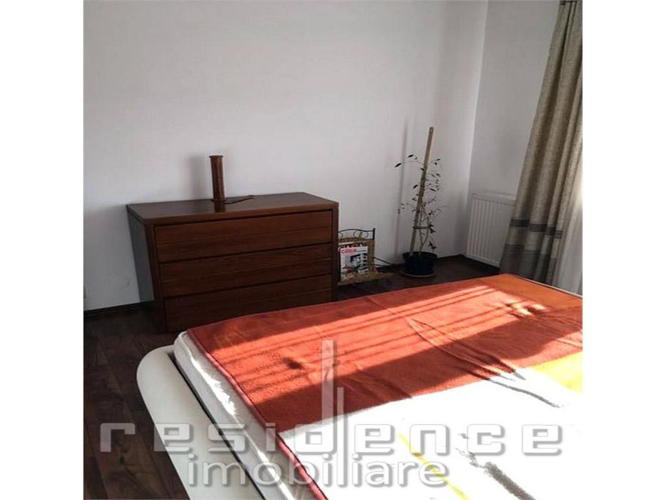 Apartament 3 camere decomandate, Intre Lacuri, zona Iulius Mall