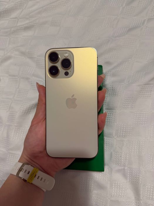 iPhone 14 Pro Max Gold