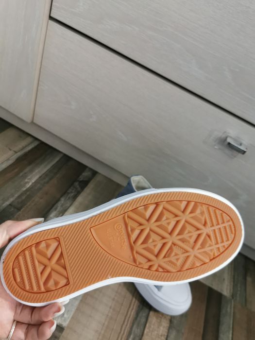 Converse înalți mas 36,5-23,5 cm