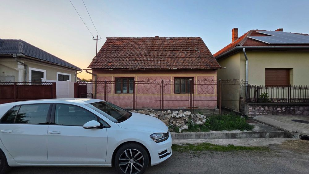 Casă de Vânzare în Sebiș, Jud. Arad – Teren 602 mp – 11 m front stradal