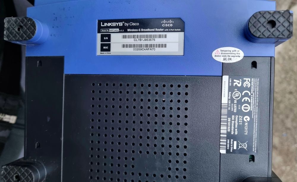 Router Linksys by Cisco WRT54GL – funcțional, clasic & stabil + acceso