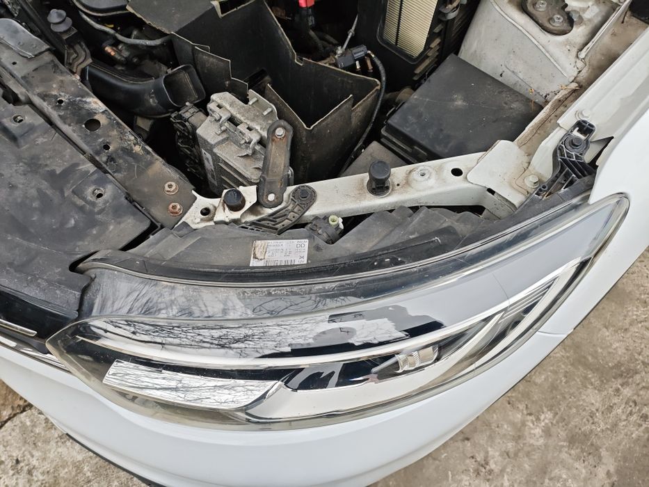 Фар за Renaul Kadjar