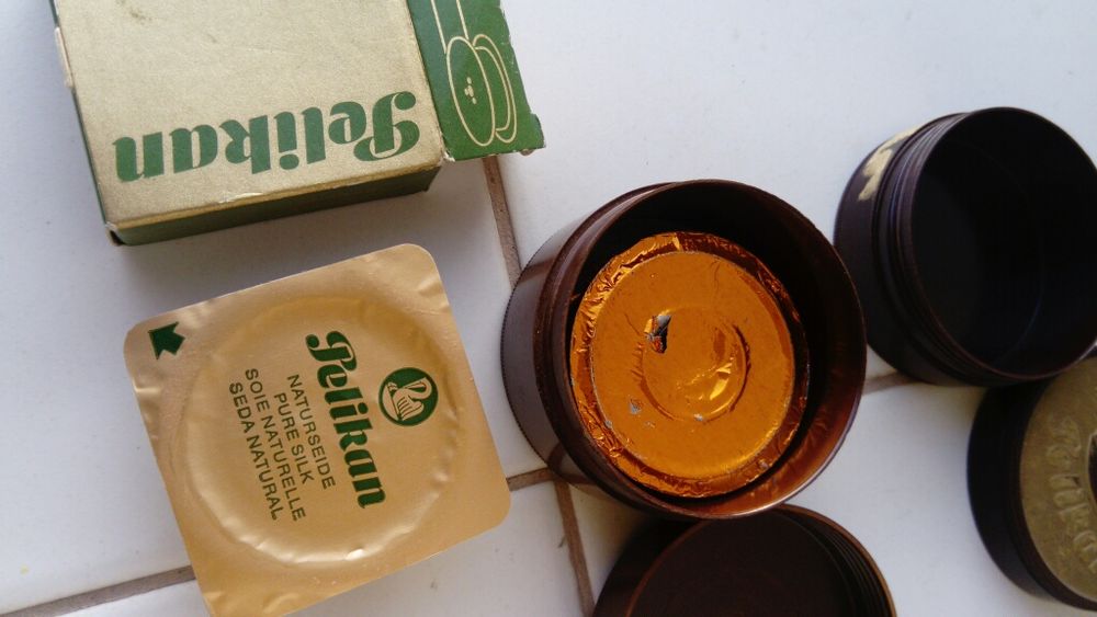 Пособия Пеликан и други писалки