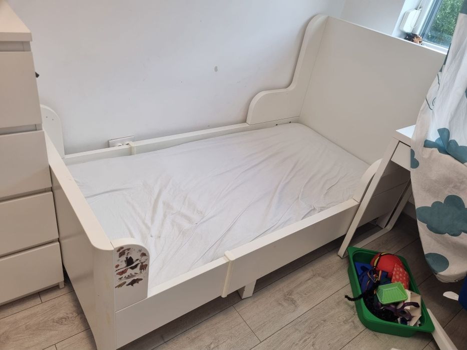 Pat Ikea Busunge