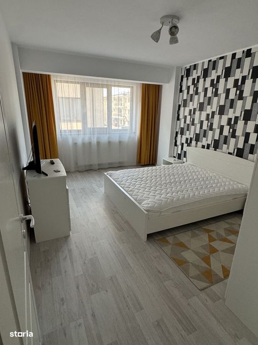 Persoana fizică vand apartament cu o camera mobilat,38mp + loc parcare — fotografia 1