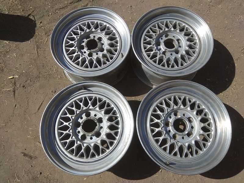 Продам оригинальные легкосплавные диски R16.5