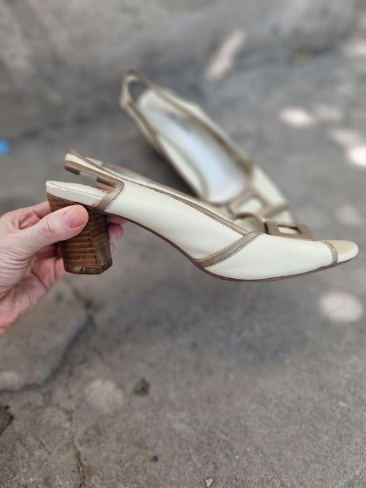 Женские туфли на каблуке