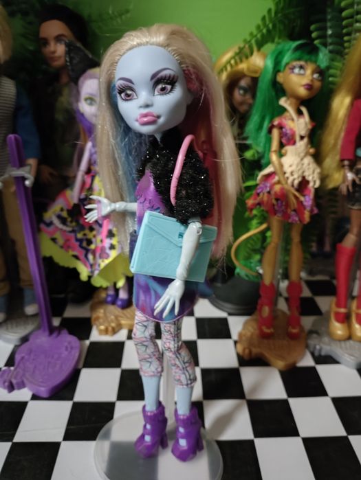 Монстер хай кукла Эбби