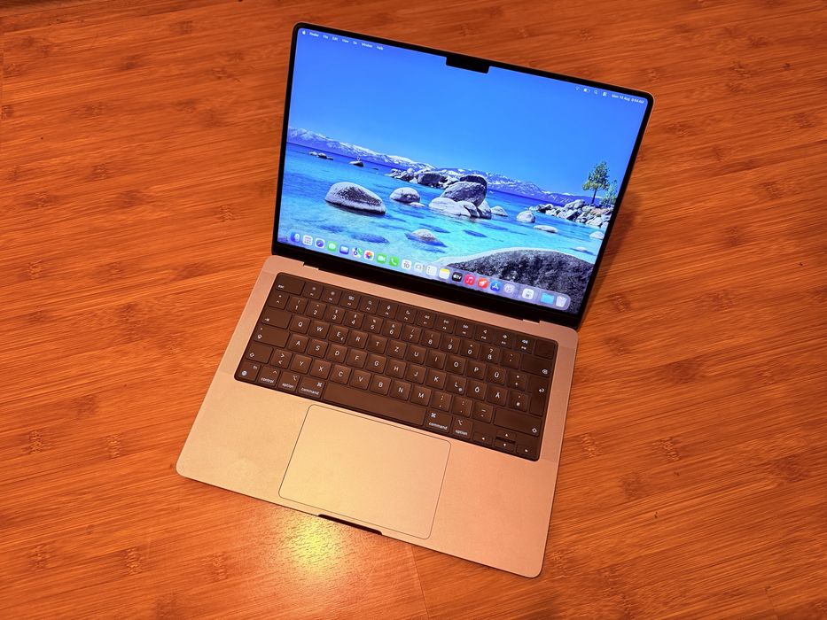 MacBook Pro 14’ 2023, Procesor Apple M3 , 16GB RAM, 512GB SSD