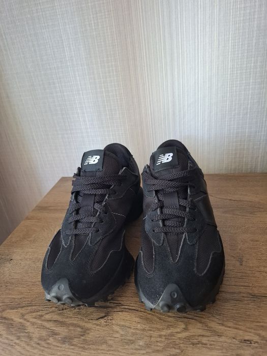 New balance 327 маратонки 42 номер.
