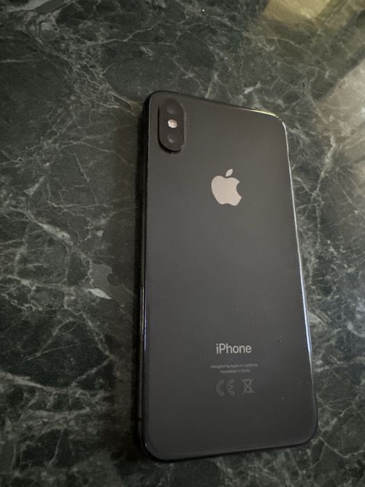 Iphone xs,64 GB.