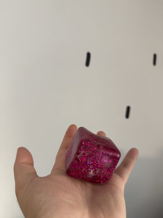 Cube squeeze super solid