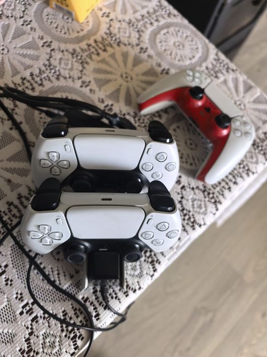 продавам Playsation 5