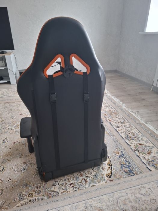 Кресло игровое DXracer