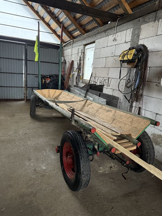 Vand doua caruțe facute noi