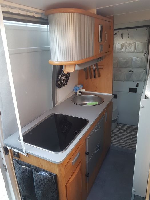 Ремонт и възстановяване на кемпери и каравани