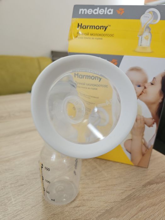 Ръчна помпа за кърма Medela + колектор за кърма Lansinoh