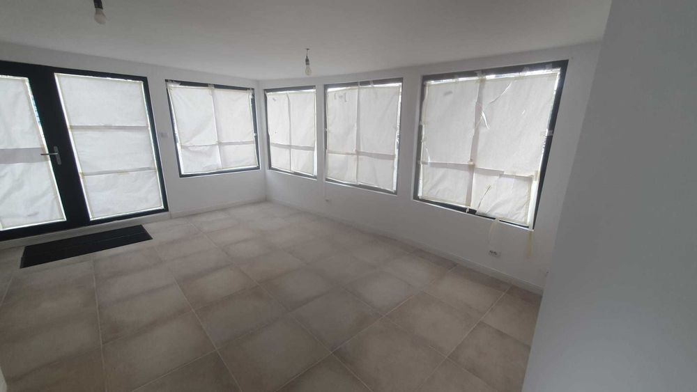 Spatiu Comercial De Închiriat 40 MP STRADAL Colt de intersectie SECTOR 3 Mihai Bravu