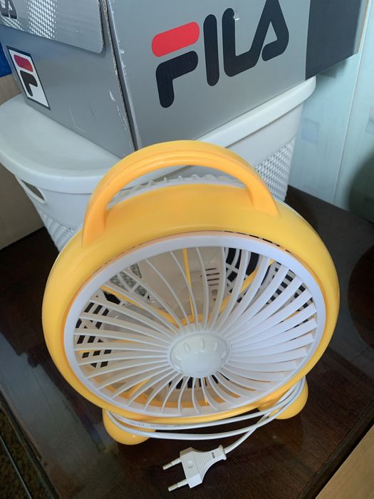 Вентилятор настольный почти новый