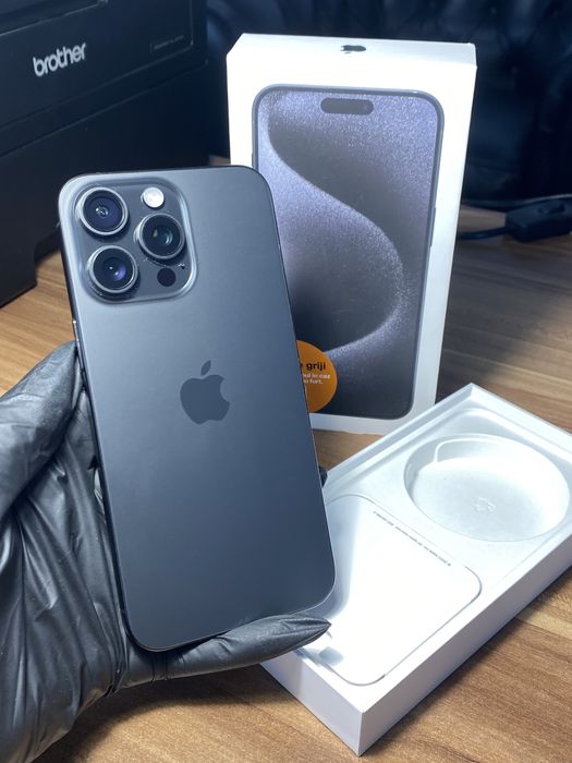 iPhone 15 Pro Max • 512 GB • Black Titanium