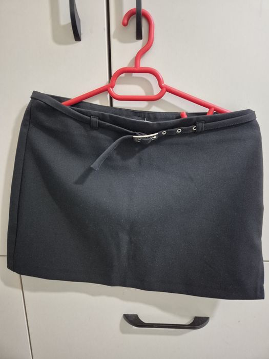 Haine dama in stare foarte buna