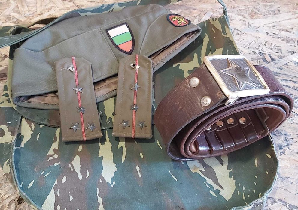 Колан, фуражка, чанта, презрамки на Българската армия (соц период)