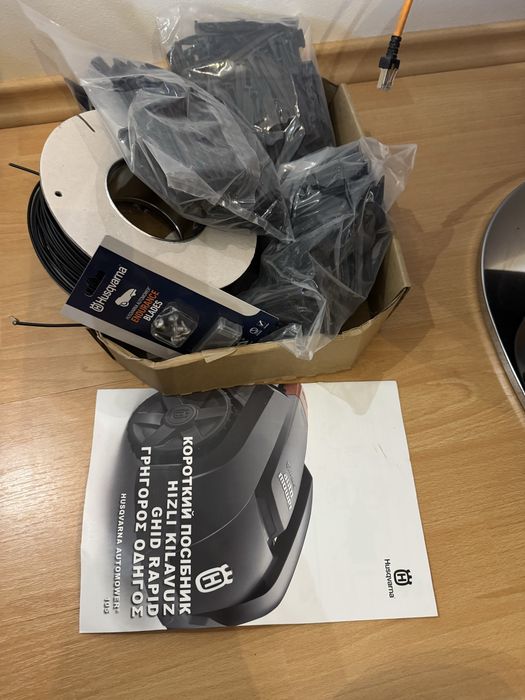 Vand robot gazon Husqvarna 105