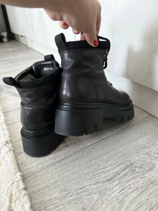 Ботинки от Sasha Fabiani