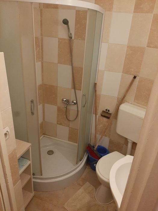 Apartement 2 camere de închiriat zona Intim