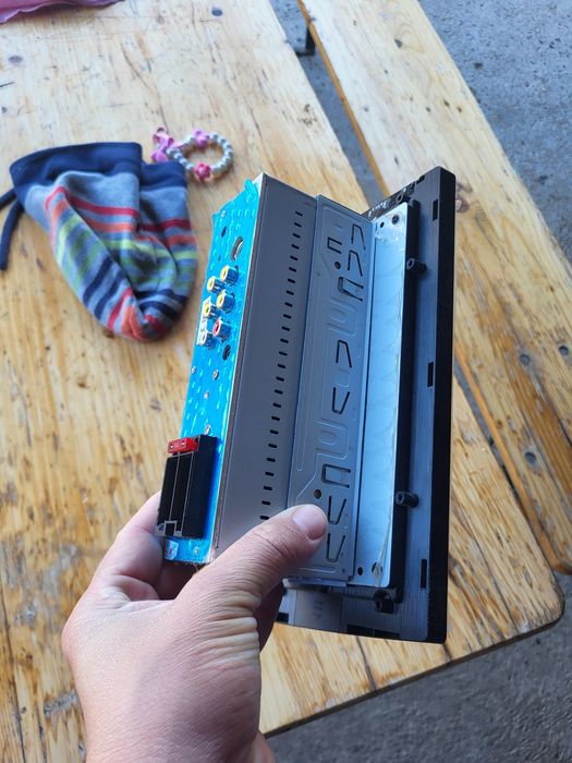 Radio casetofon auto