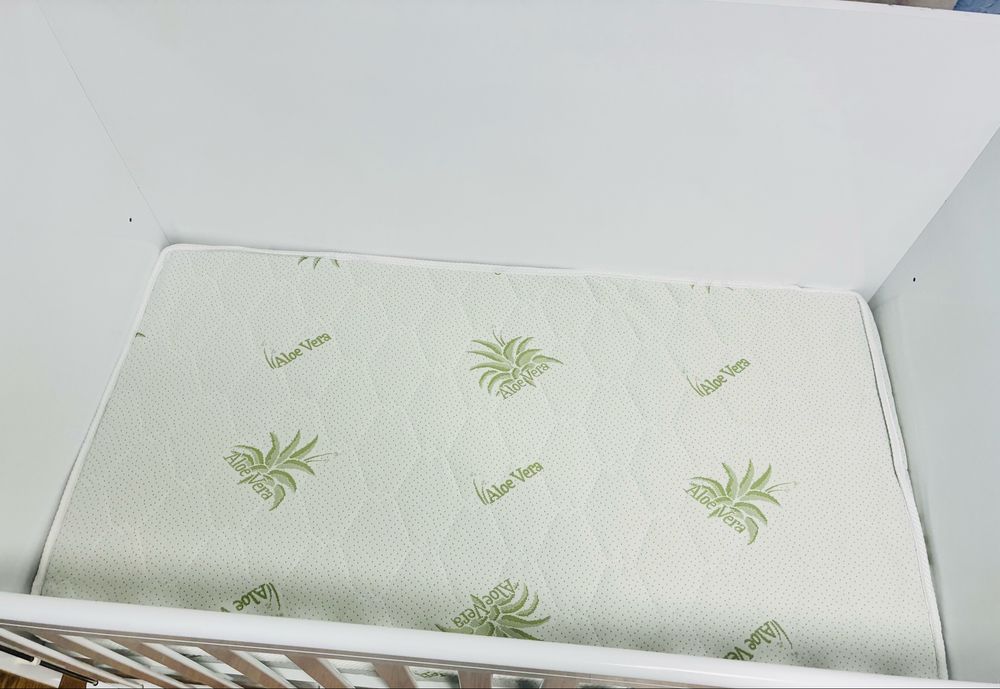 Трансформираща се бебешка кошара Dizain Baby с матрак Aloe Vera
