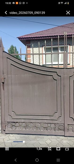 Ворота распашные Б У со столбами в комплекте