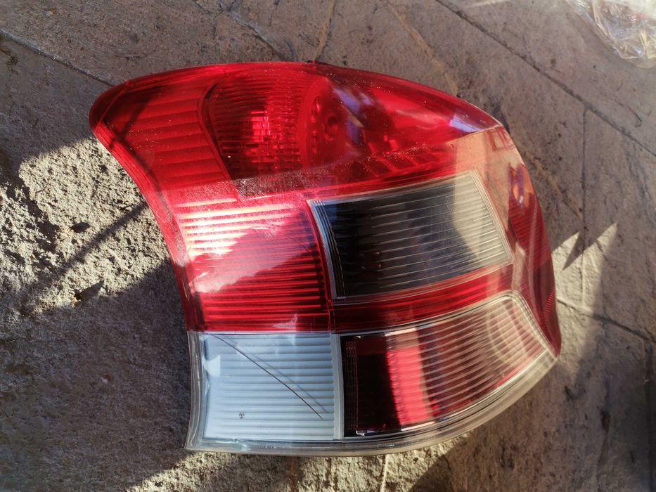 Ляв и Десен  L  R Стоп за Тойота Ярис / Toyota Yaris 2009