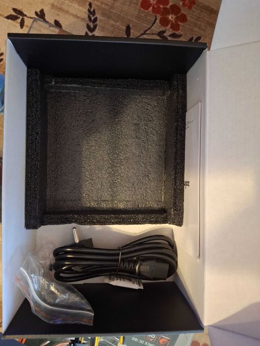 Захранване за настолен 250 Вата