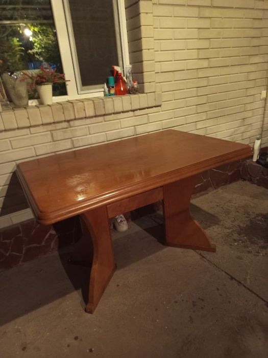 Стол Деревянный .