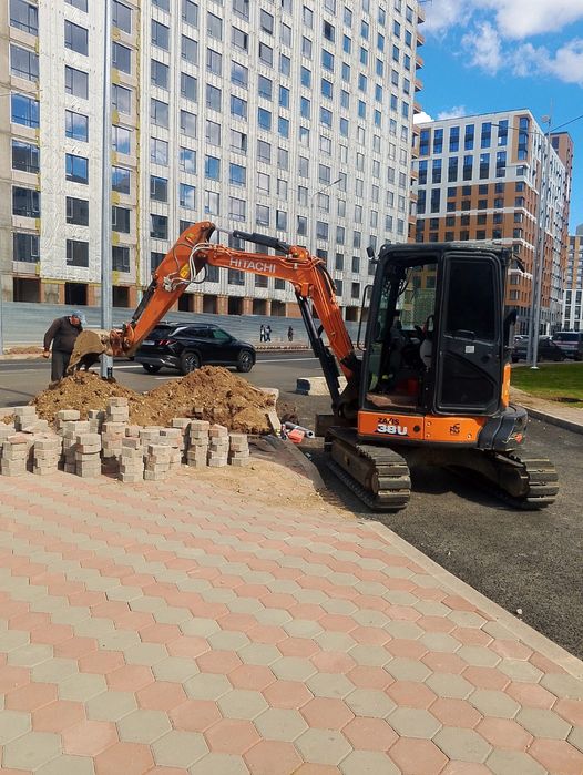 Аренда мини-экскаватора, услуги миника гидромолотом