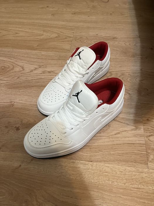 Кроссовки NIKE Air Jordan 1 low