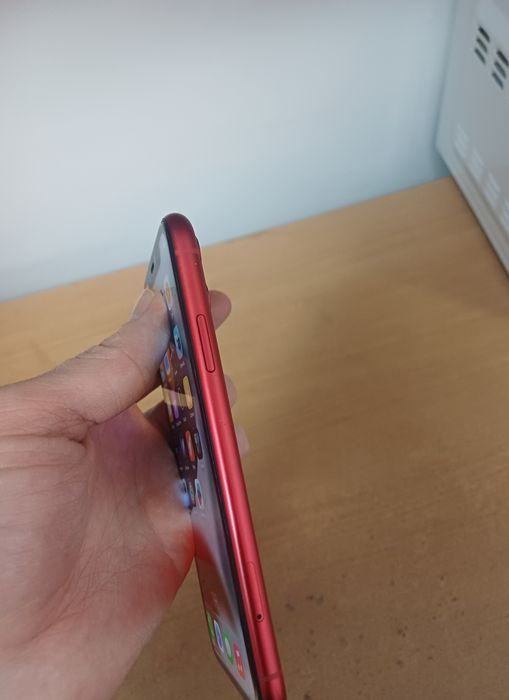 Iphone 11 64гб red
