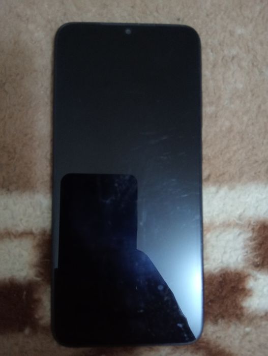 Продам срочно телефон