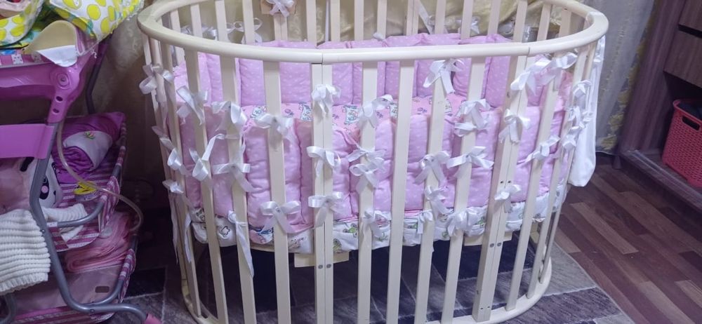 Детская кроватка