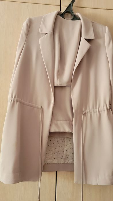 Костюм женский молодежный