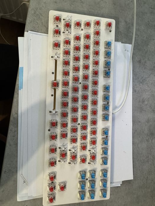 Tastatura mecanica k400