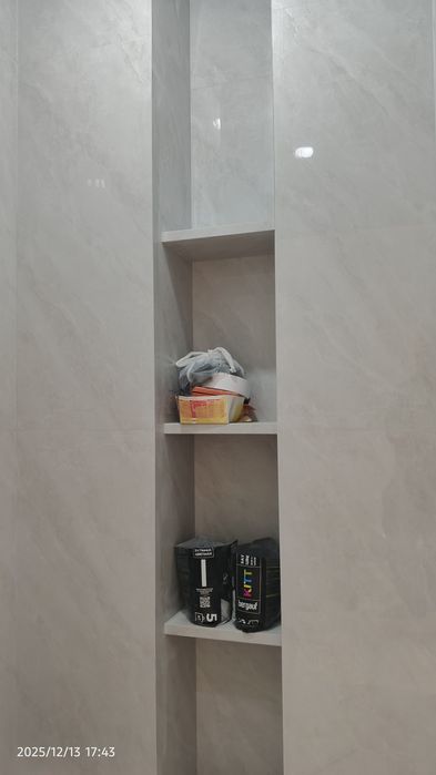 Кафельщик, плиточник)