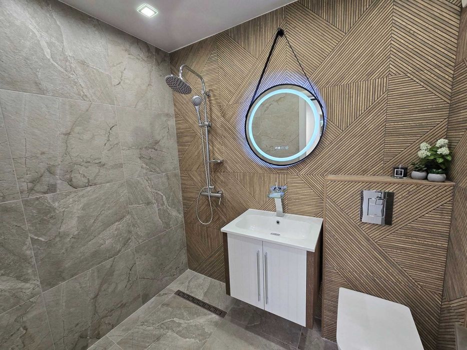 Продава се Тристаен апартамент в Стара Загора, Три чучура - център - 110 кв.м за 1619 €/кв.м - Снимка #12