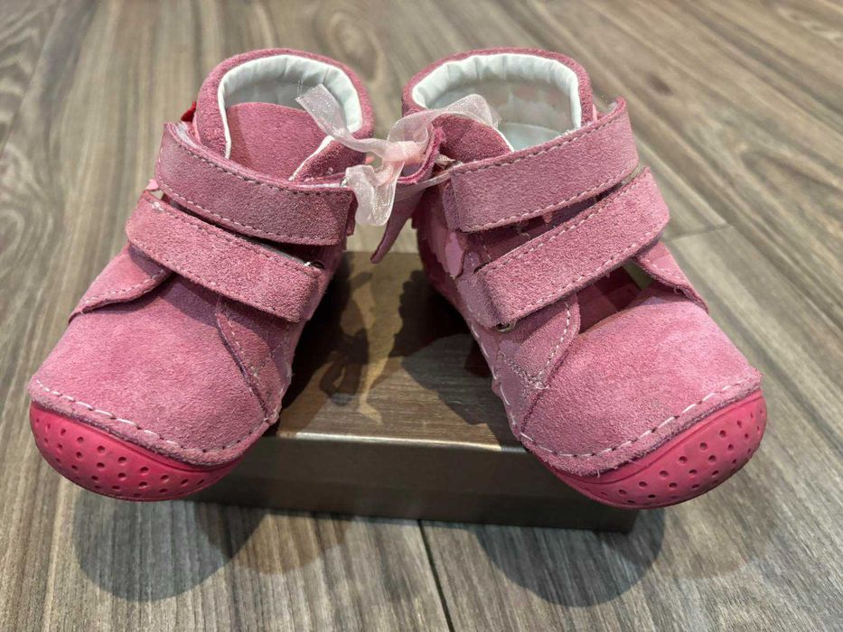 Обувки за прохождане/сандали -